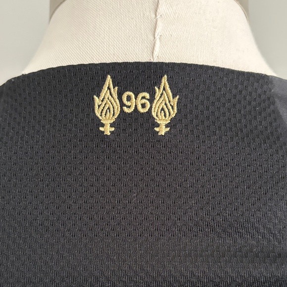 New Balance Men's Black and Gold Jersey - Picture 6 of 11